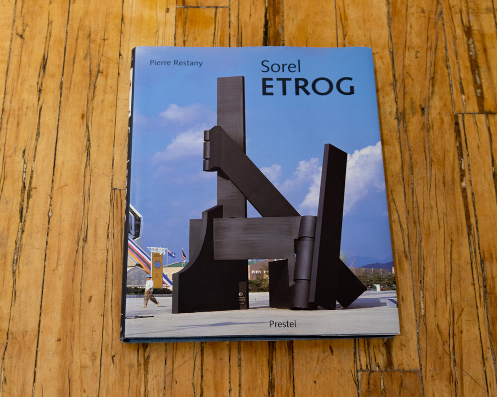 Sorel Etrog: Prestel